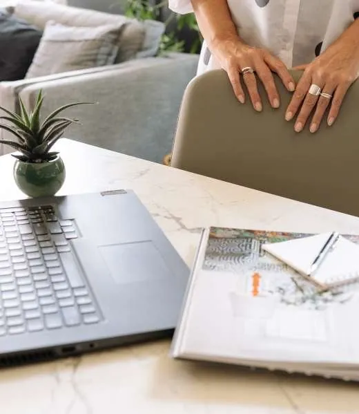 Marlies Nijland aan het werk als Virtual Sales Assistant